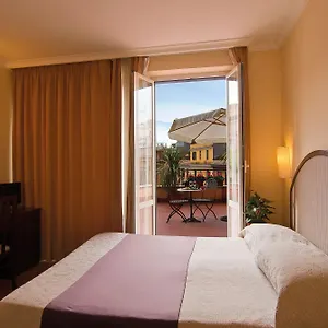 Hotell Novecento, Rom