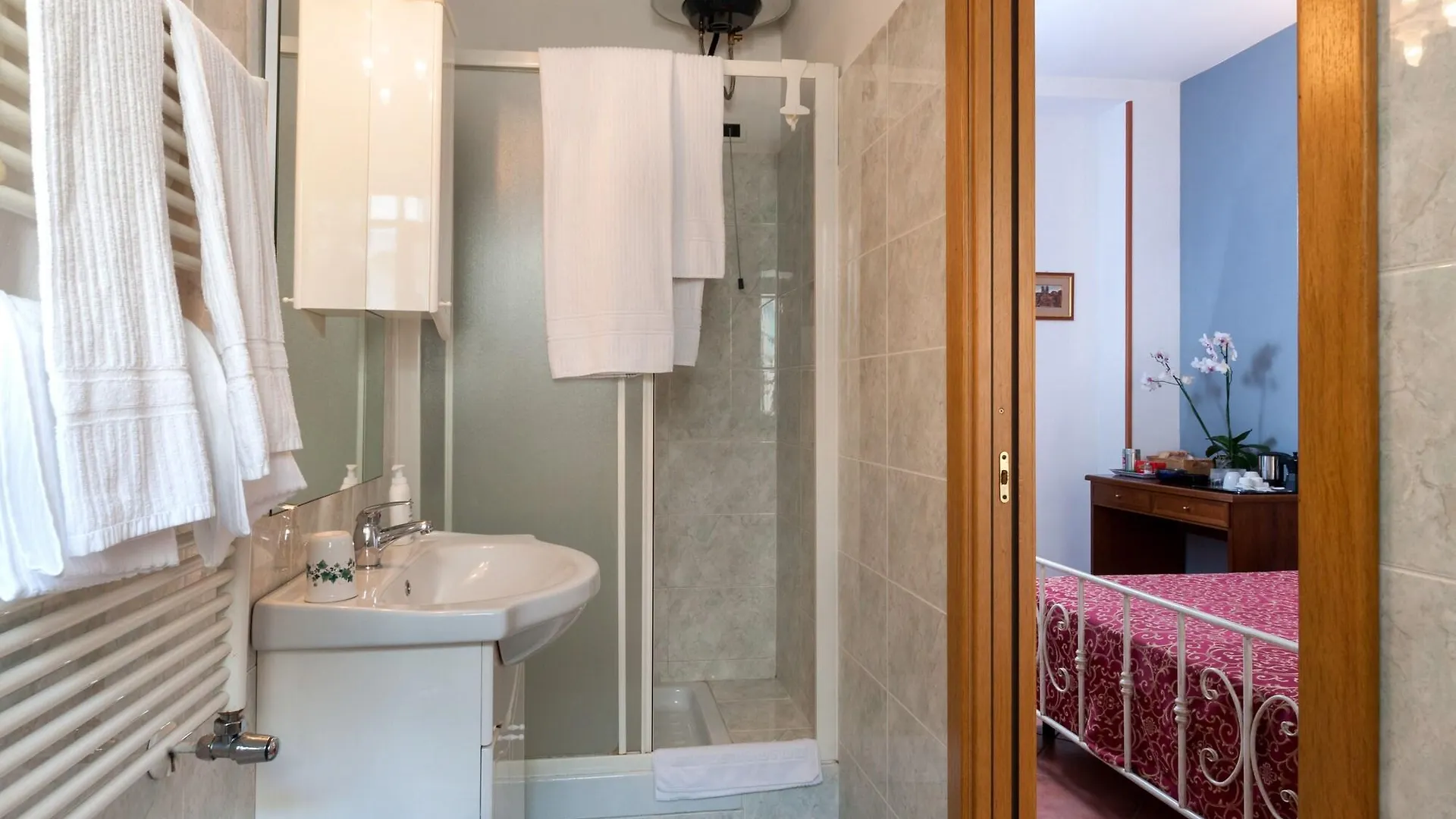 *** Bed & Breakfast I Re Di Roma B&B Italy